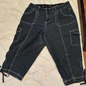 Ladies Cropped Jeans with emphasized Seams